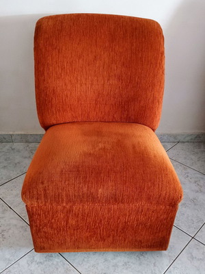 Handmade living room armchair comfortable in excellent condition