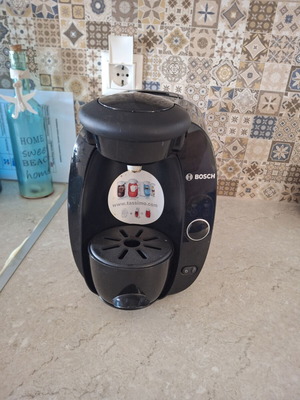 Bosch Tassimo Coffee Maker black like new
