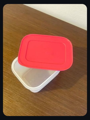 Taperware 1.1lt new