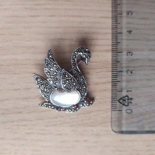 Silver swan brooch 925, vintage