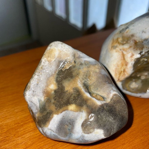 Set of 2 natural flint stones new