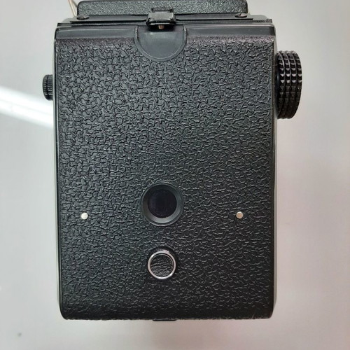 Vintage Lubitel 166B Lomo camera used with T-22 4.5/75 lens