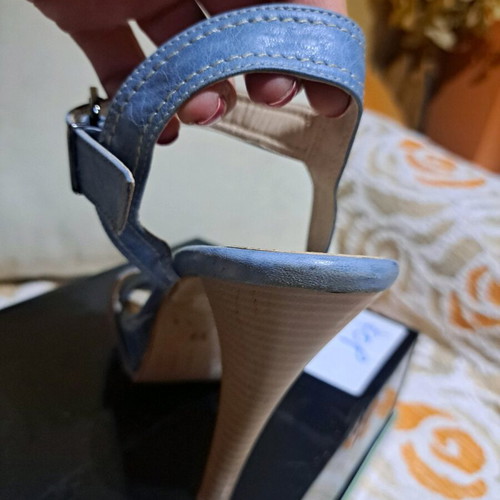 Sandals like new with wide strap and 12 cm heel, size 39, blue