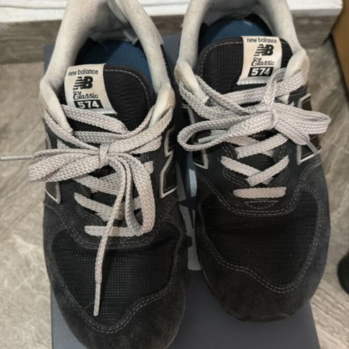 New Balance 574 sneakers used, black and grey, size 37