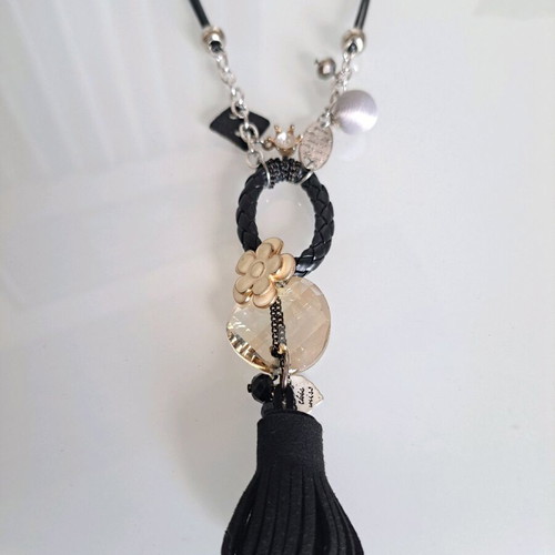 Long necklace like new