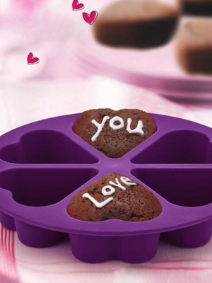 Silicone Heart Mold new, heat resistant for baking