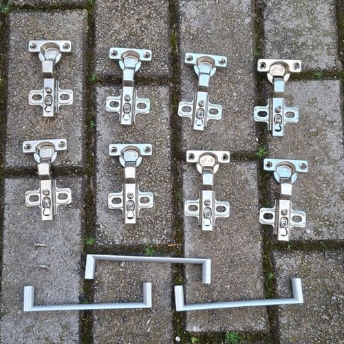 Hinges and knobs set used, 8 hinges, 3 knobs with screws