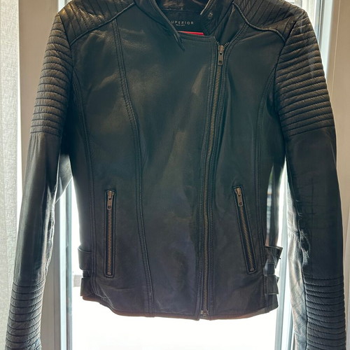 Leather jacket small-medium