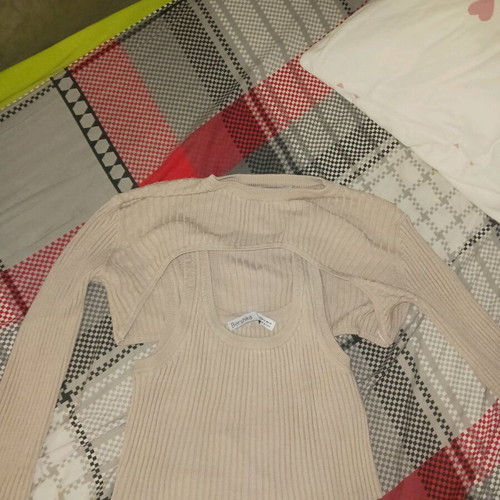 Bershka set of 2 tops new, size L, beige