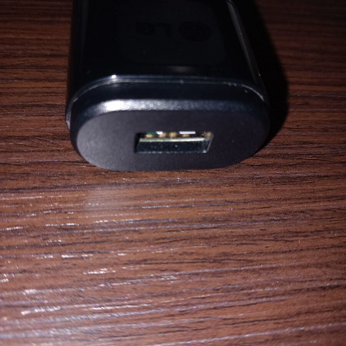LG 5V 1.2A USB-A charger like new