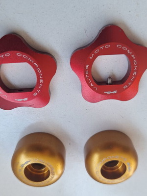 Rizoma handlebar ends and fork suspension adjusters for Honda Kawasaki