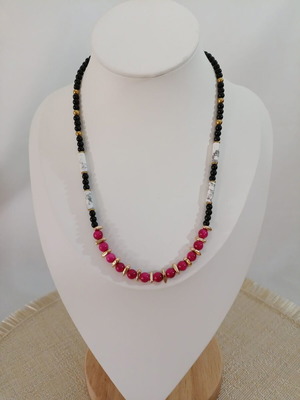 Ruby Shine Necklace new, black and pink beads