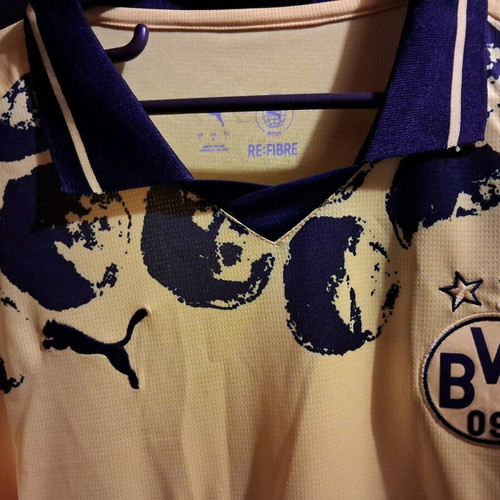 Borussia Dortmund Home Jersey new, authentic, size Large