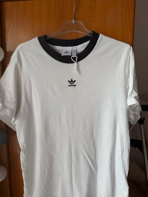 Adidas sports shirt like new, white, size M