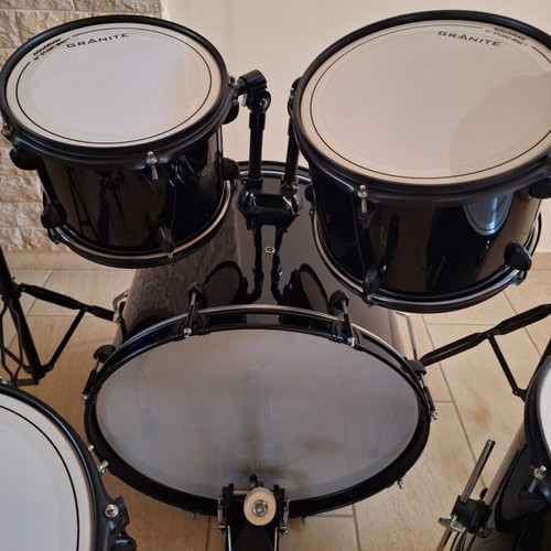 Granite Rock Beat Black Drum Set like new with cymbals and accessories