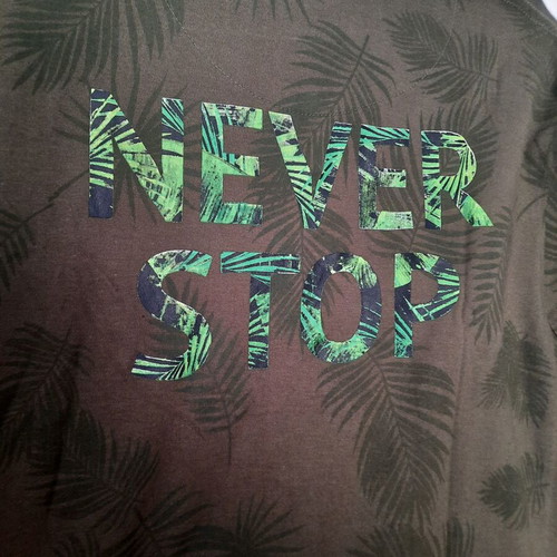 Greenwood T-Shirt with floral pattern XL like new, black and green