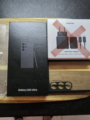 Samsung Galaxy S24 Ultra 12/256GB άψογο, πλήρες σετ με θήκη Spigen
