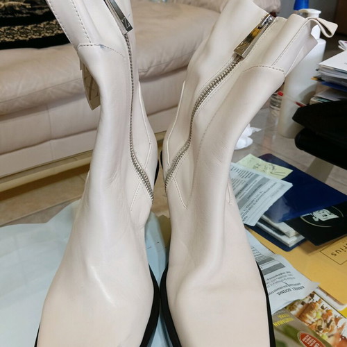 Zara leather ankle boots new with tag, beige