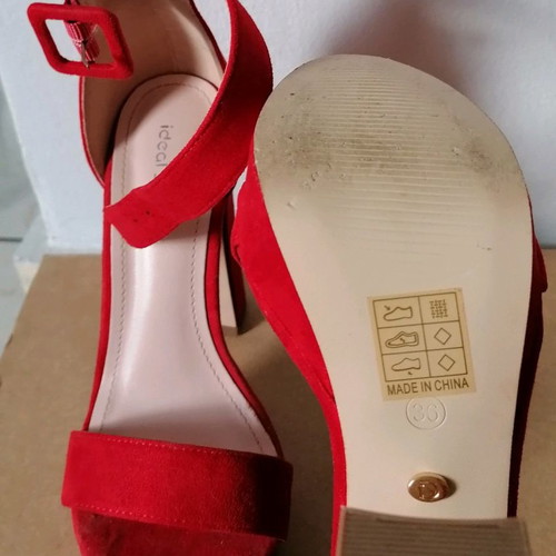 Ideal Shoes red platform sandals size 36
