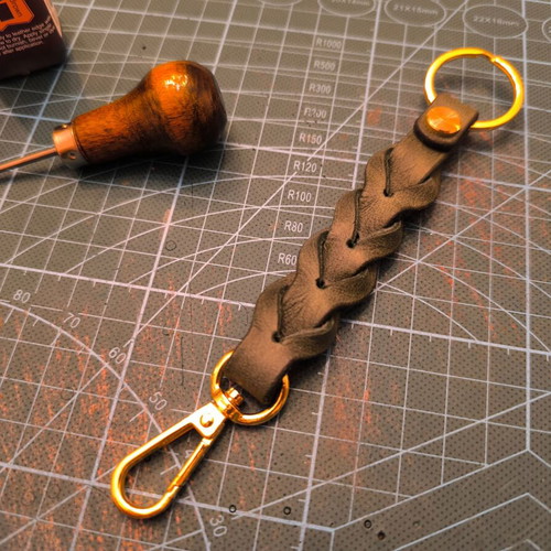 HANDMADE LEATHER KEYCHAIN