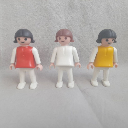 Playmobil used small girls figures set of 3