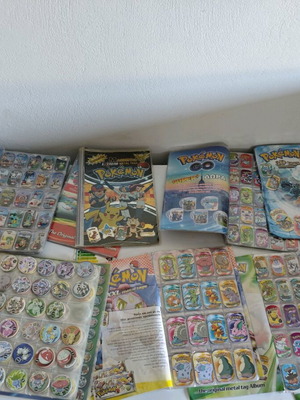 Μεταλλικά tags και Pokémon pickers μεταχειρισμένα, πάνω από 1000 tags και 200 pickers