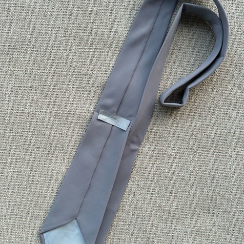 Children's gray tie by Pagoni like new