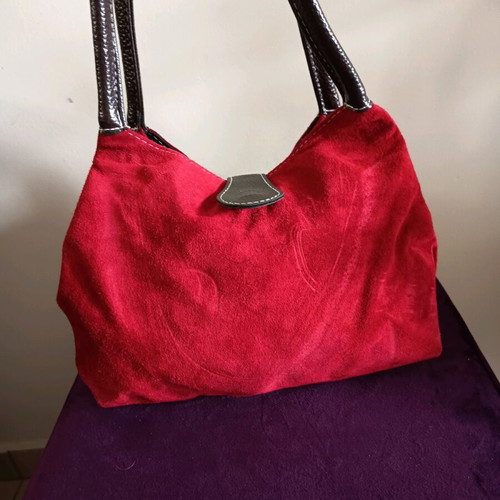 Red suede shoulder bag with gold detail new