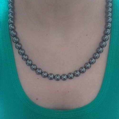 Hematite necklace like new, black, stress protection