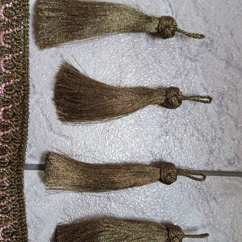 Gold Trim Set with Pink Details and 4 Tassels new