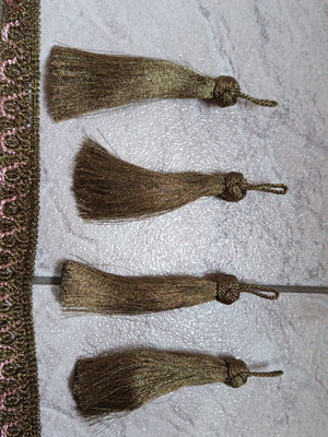 Gold Trim Set with Pink Details and 4 Tassels new