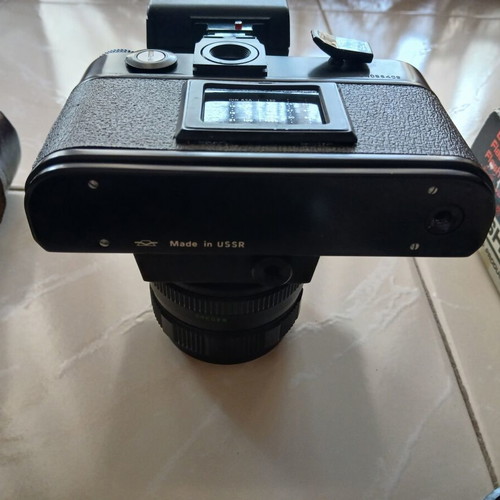 Zenit TTL vintage Soviet analog camera with Helios 44M lens and Toshiba flash, like new