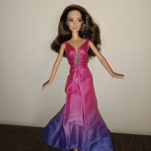 Barbie Fashion Fever Makeup doll like new with original dress and shoes