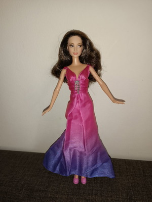 Barbie Fashion Fever Makeup doll like new with original dress and shoes
