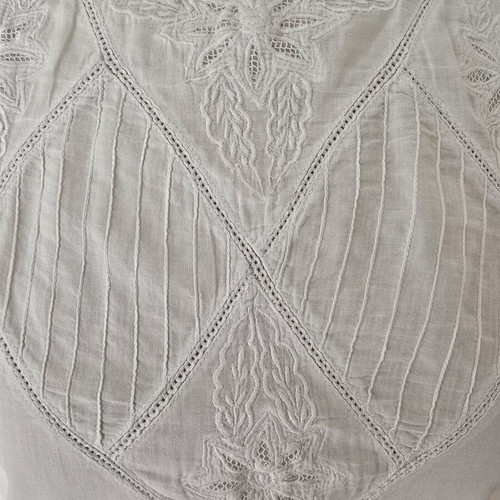 Vintage blouse with back buttons, size L, used, white cotton