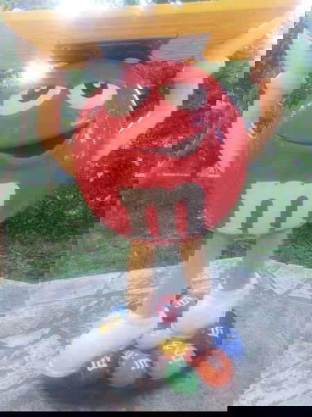 M&Ms μασκωτ