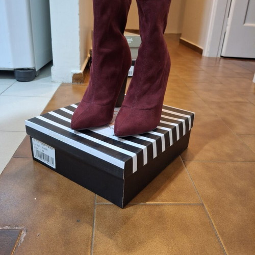 Truffle women's ankle boots like new, red, size 39.5