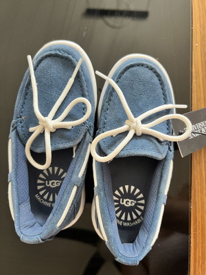 Ugg Australia children's moccasins, size 27.5, new