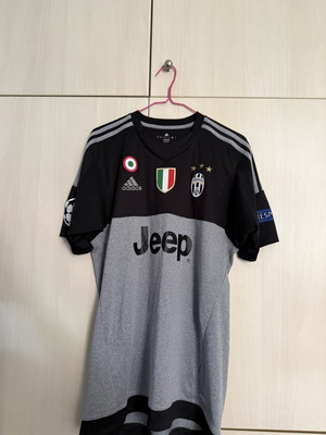Juventus Buffon #1 Goalkeeper Jersey like new, Adidas
