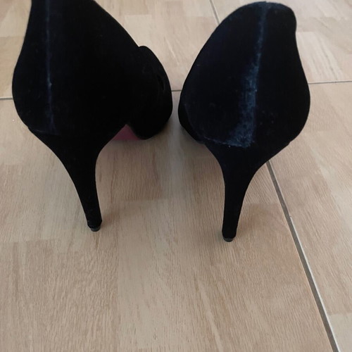 Suede shoes new, size 39, black