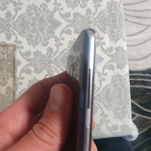 Samsung Galaxy S8 used phone for parts with broken screen