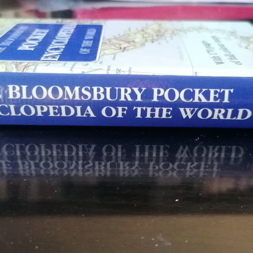 The Bloomsbury Pocket Encyclopedia of the World new, English