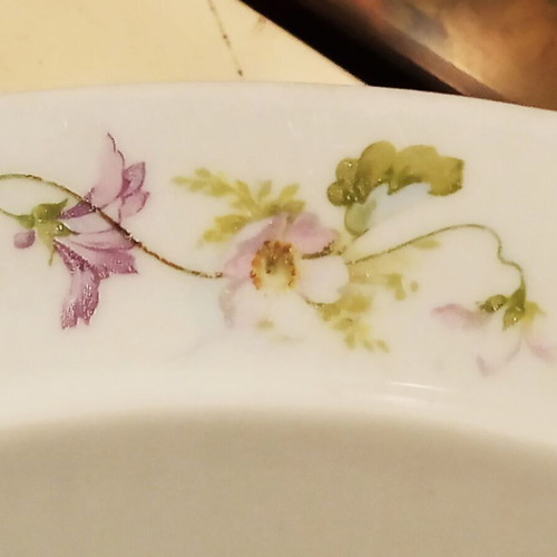 Antique porcelain fruit bowl like new, 1950s