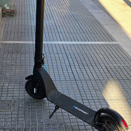 Ηλεκτρικό πατίνι Blaupunkt ESC808 μεταχειρισμένο με σπασμένο φτερό