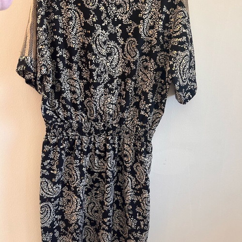 Everyday dress like new, medium size, black with gold details