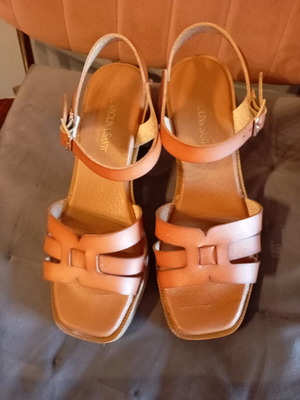 Carolina Santos summer sandals used, genuine leather, size 39, brown
