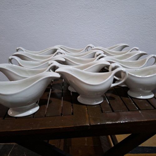 Vintage McNicol China Gravy Boats pack of 16, like new, ironstone porcelain