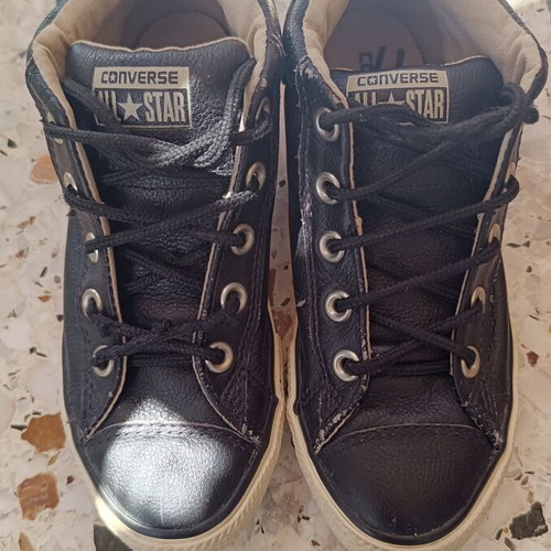 Converse children's leather boots size 33 like new, black