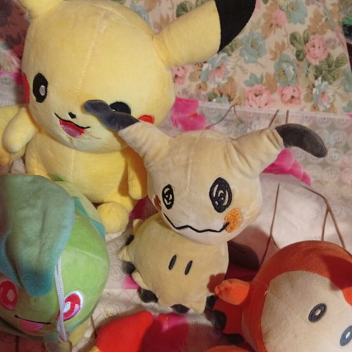 Set of various plush toys mainly Pokémon