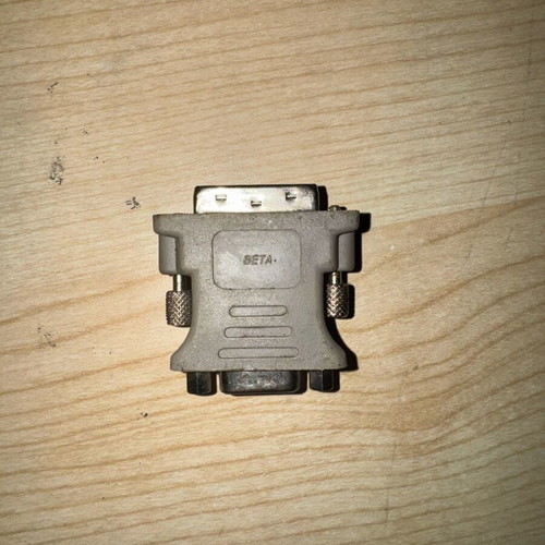Adapter DVI to VGA used, screen converter